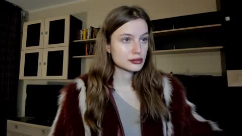 mistresselizy online show from 01/09/25, 12:09