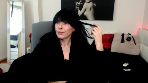 Snapshot of mistressevelyn_ chatting on 01/16/25, 06:56 MistressEvelyn  online show from 01/16/25, 06:56