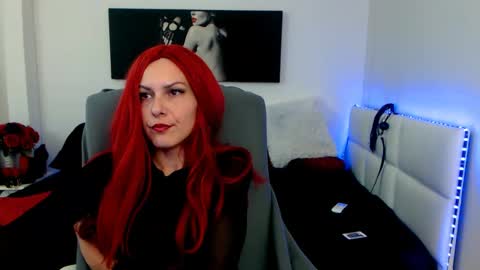 Snapshot of mistressevelyn_ chatting on 02/04/25, 06:04 MistressEvelyn  online show from 02/04/25, 06:04