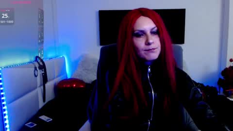 Snapshot of mistressevelyn_ chatting on 03/12/25, 05:24 MistressEvelyn  online show from 03/12/25, 05:24