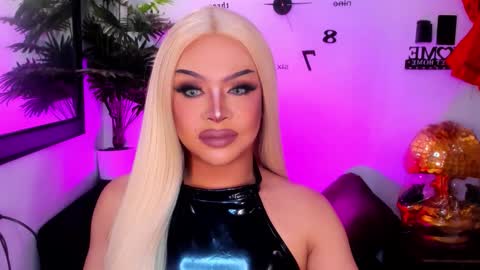 Snapshot of mistressivorykat chatting on 03/19/26, 05:06 Call me MISS JAS online show from 03/19/26, 05:06