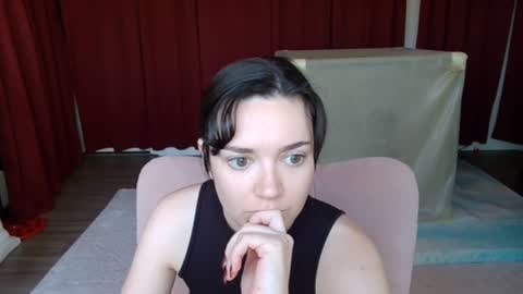 Snapshot of mistressjuniper chatting on 02/09/26, 04:33 Mistress June online show from 02/09/26, 04:33