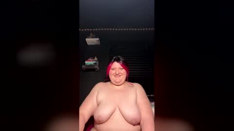 Snapshot of mistresslillie chatting on 03/10/26, 02:16 mistresslillie online show from 03/10/26, 02:16