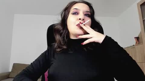 Snapshot of mistressmichelle5 chatting on 02/17/25, 03:25 YourGoddessM online show from 02/17/25, 03:25