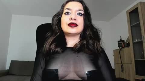 YourGoddessM online show from 06/17/26, 07:11