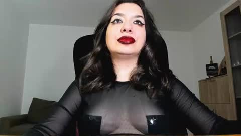 YourGoddessM online show from 06/18/26, 08:02