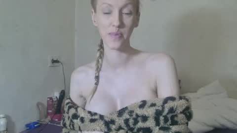 mistressmilly32 online show from 02/08/26, 08:56