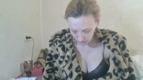 mistressmilly32 online show from 04/04/26, 10:02