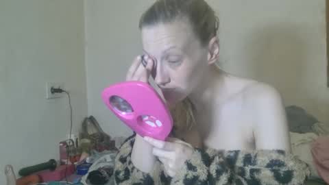 Snapshot of mistressmilly32 chatting on 04/26/26, 08:12 mistressmilly32 online show from 04/26/26, 08:12
