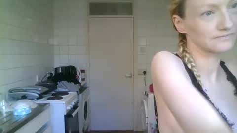 Snapshot of mistressmilly32 chatting on 05/15/26, 09:49 mistressmilly32 online show from 05/15/26, 09:49
