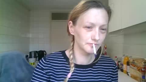 Snapshot of mistressmilly32 chatting on 05/22/26, 09:04 mistressmilly32 online show from 05/22/26, 09:04