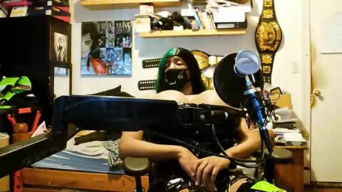 Snapshot of mistressnattie chatting on 03/26/26, 08:20 Natasha Shepard online show from 03/26/26, 08:20