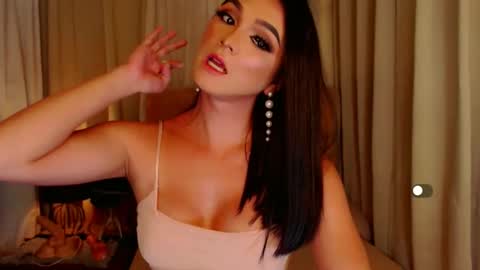 Snapshot of mistressseductionleah chatting on 02/24/25, 06:47 Leah online show from 02/24/25, 06:47