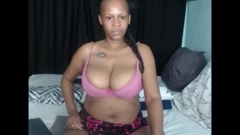 mistressshirleyx online show from 01/28/25, 01:29