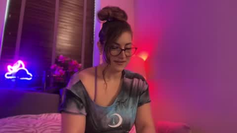 Snapshot of mistresssx chatting on 03/27/26, 02:06 Miss X online show from 03/27/26, 02:06