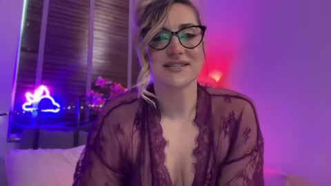 Snapshot of mistresssx chatting on 05/09/26, 02:44 Miss X online show from 05/09/26, 02:44