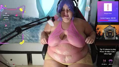 Snapshot of mistresstryss chatting on 10/06/25, 09:40 mistresstryss online show from 10/06/25, 09:40