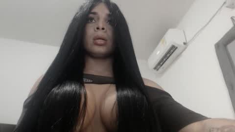 ALICE MADANE online show from 11/19/25, 01:27