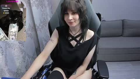 Snapshot of misty_dark chatting on 06/18/26, 10:52 misty_dark online show from 06/18/26, 10:52