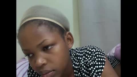 misty_shee online show from 12/15/25, 12:42