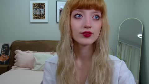 Snapshot of mistymarlow chatting on 04/16/26, 06:25 Misty online show from 04/16/26, 06:25