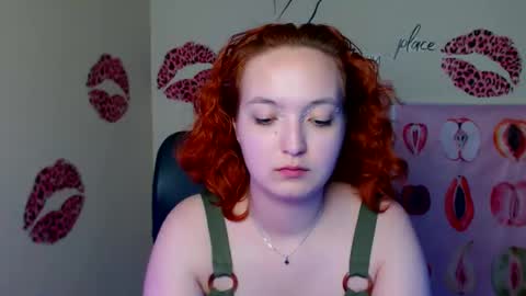 Snapshot of mistyrosee chatting on 05/30/26, 02:08 Aria online show from 05/30/26, 02:08