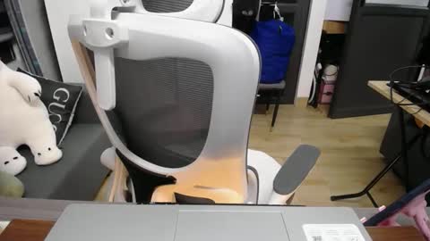 Misumiko96 online show from 12/18/25, 01:11