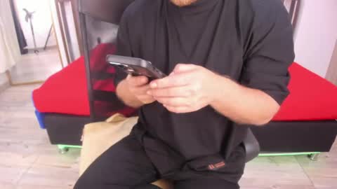 Snapshot of mitchbukanan chatting on 05/27/26, 12:29 mitchbukanan online show from 05/27/26, 12:29