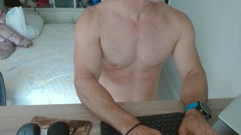Snapshot of mitcheli chatting on 02/26/26, 03:11 Onlyfans online show from 02/26/26, 03:11