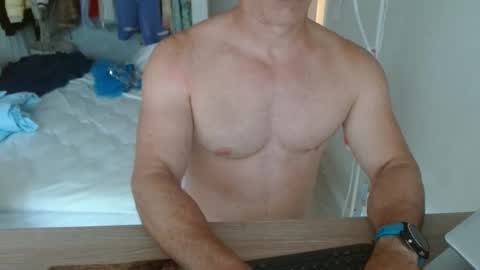Snapshot of mitcheli chatting on 06/10/26, 02:27 Onlyfans online show from 06/10/26, 02:27
