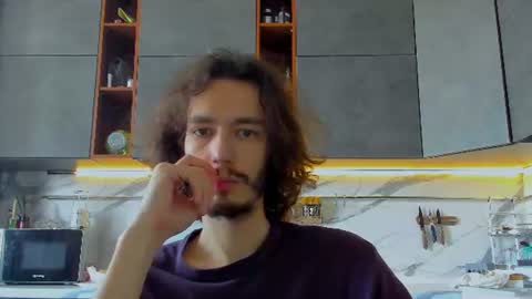 Snapshot of mitchelkurse chatting on 07/12/26, 01:02 MitchelKurse online show from 07/12/26, 01:02