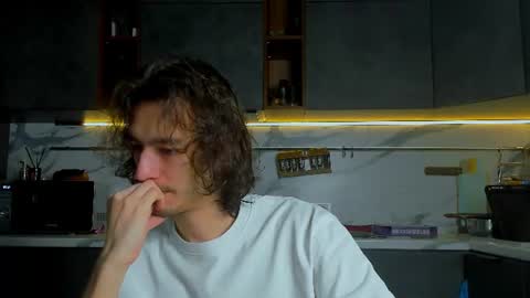 Snapshot of mitchelkurse chatting on 07/19/26, 07:17 MitchelKurse online show from 07/19/26, 07:17