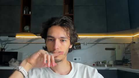 Snapshot of mitchelkurse chatting on 07/24/26, 10:30 MitchelKurse online show from 07/24/26, 10:30