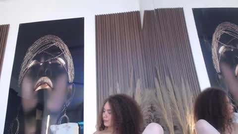 Snapshot of miticabrennet chatting on 09/09/25, 03:39 Mtica Brennet online show from 09/09/25, 03:39