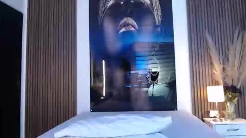 Snapshot of miticabrennet chatting on 12/05/25, 03:37 Mtica Brennet online show from 12/05/25, 03:37