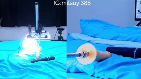 Snapshot of mitsuyi_cute chatting on 02/01/25, 11:37 Mitsuyi online show from 02/01/25, 11:37