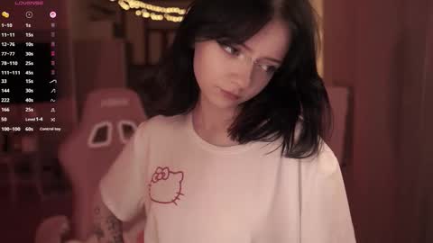 Snapshot of miuri_miy chatting on 03/13/26, 06:58 Yuka online show from 03/13/26, 06:58