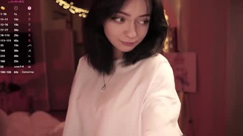 Snapshot of miuri_miy chatting on 04/02/26, 06:49 Yuka online show from 04/02/26, 06:49