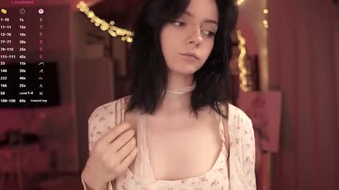 Snapshot of miuri_miy chatting on 04/04/26, 05:43 Yuka online show from 04/04/26, 05:43