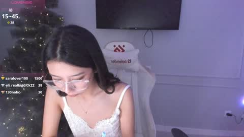 Snapshot of miwa_kasumi chatting on 12/27/24, 05:48   MIa   online show from 12/27/24, 05:48