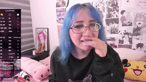 Snapshot of miwaviolet chatting on 01/18/25, 01:30 Miwa Violet online show from 01/18/25, 01:30