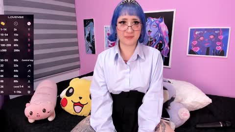 Snapshot of miwaviolet chatting on 02/08/25, 01:22 Miwa Violet online show from 02/08/25, 01:22