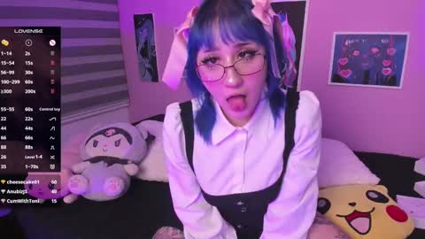 Snapshot of miwaviolet chatting on 03/02/25, 11:53 Miwa Violet online show from 03/02/25, 11:53