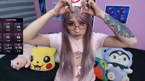 Snapshot of miwaviolet chatting on 11/17/25, 01:00 Miwa Violet online show from 11/17/25, 01:00