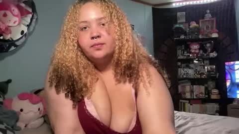 mixxedgoodness222 online show from 12/18/25, 03:23