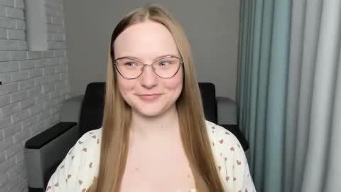 Miya online show from 02/07/25, 02:15