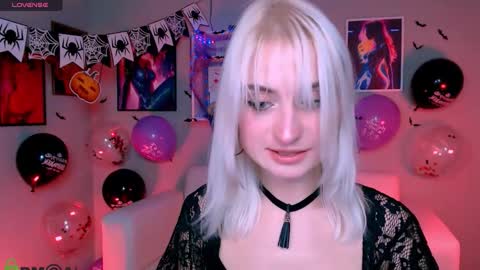 U dream online show from 10/22/25, 07:02