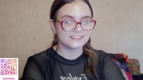 Milana online show from 10/28/25, 11:14