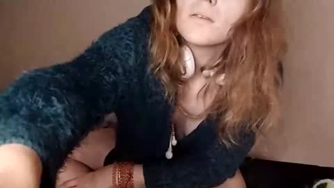 Snapshot of miyahw803 chatting on 11/26/25, 07:20 miyahw803 online show from 11/26/25, 07:20