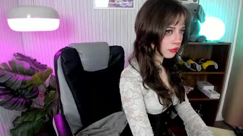 Snapshot of miyuki_wolf chatting on 10/16/25, 08:54 miyuki_wolf online show from 10/16/25, 08:54